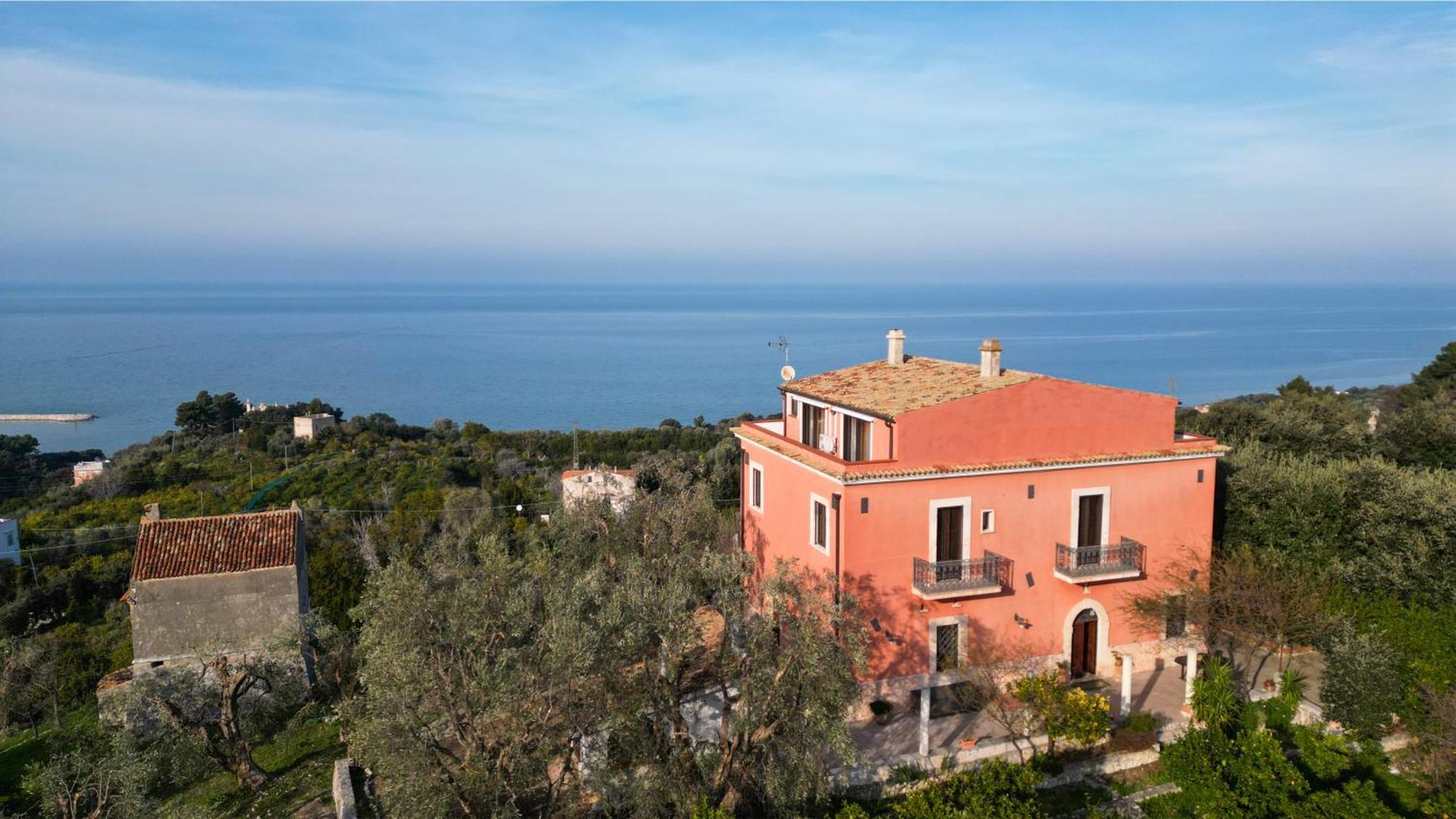 I Frangiventi Bed & Breakfast Rodi Garganico Bagian luar foto